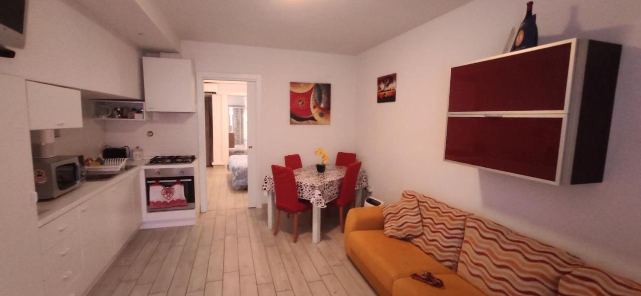 La Casa Nel Borgo Sul Lago Pisogne Exteriér fotografie